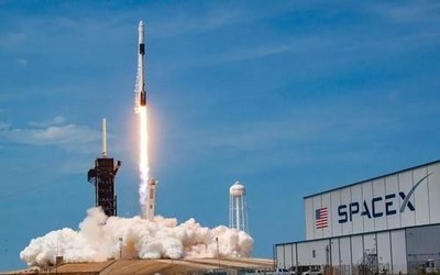 SpaceX获NASA批准 可用回收火箭和龙飞船运载宇航员