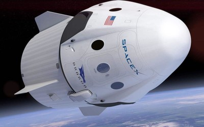 SpaceX首批太空旅行2023年1月开始 票价或为12亿元